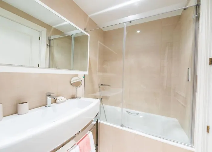 P Sanz 1, 411 By Ybh Apartment *